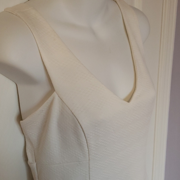 Hollister | size medium white dress - Picture 3 of 8